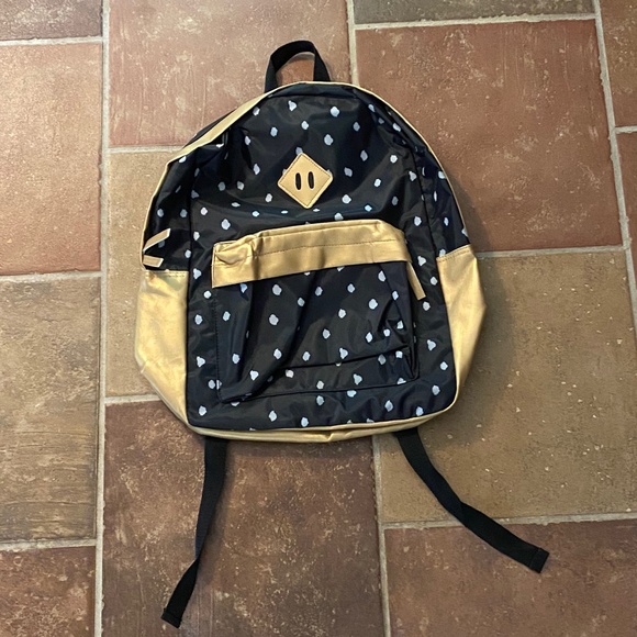 Unbranded Other - *SOLD* - *Final Price/Buy Now” - Backpack - black & gold - NWOT